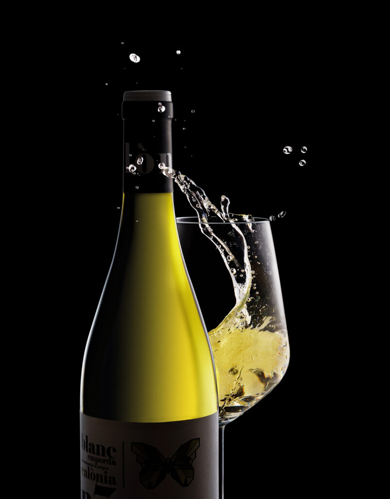 Servei- Fotografia-professional-ampolla -vi-blanc-e-commerce
