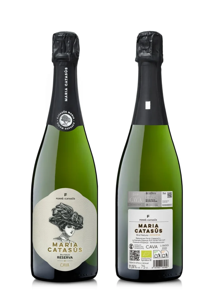 Fotografía profesional de botellas de cava para ecommerce, por Montse Busquets